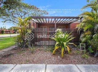 1500 Hammock Ln, Hollywood, FL 33026