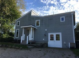 5 Fairport Ave, Narragansett, RI 02882