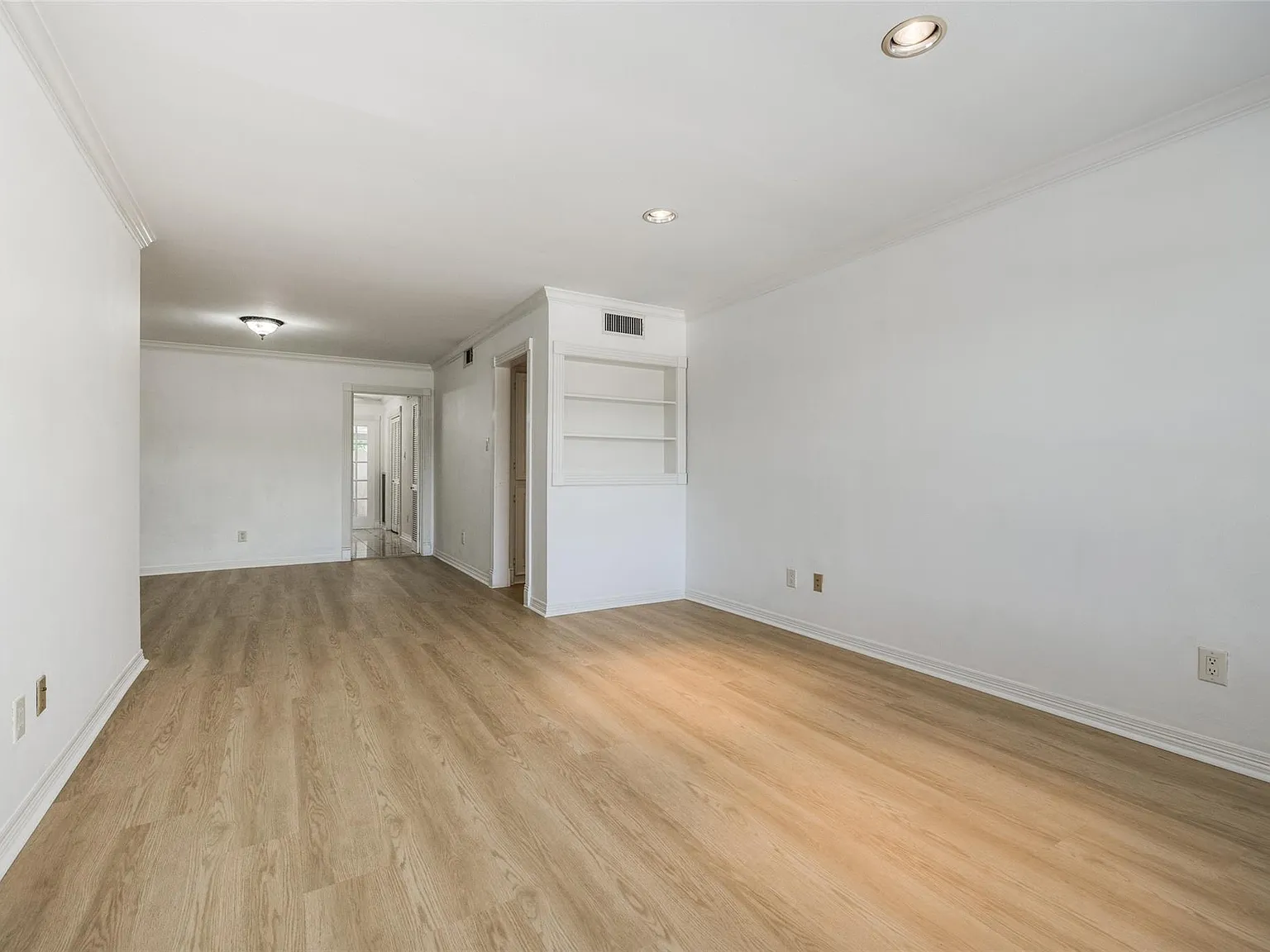 2 bed, 2.0 bath, 1144 sqft, $1,375 — Photo 4