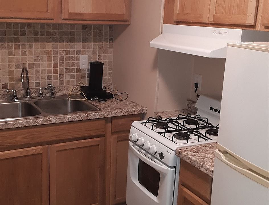 Kitchen Left