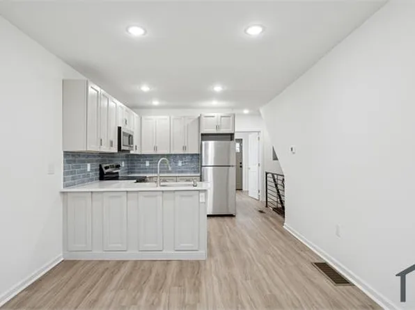 2553 S Dewey St #1, Philadelphia, PA 19142