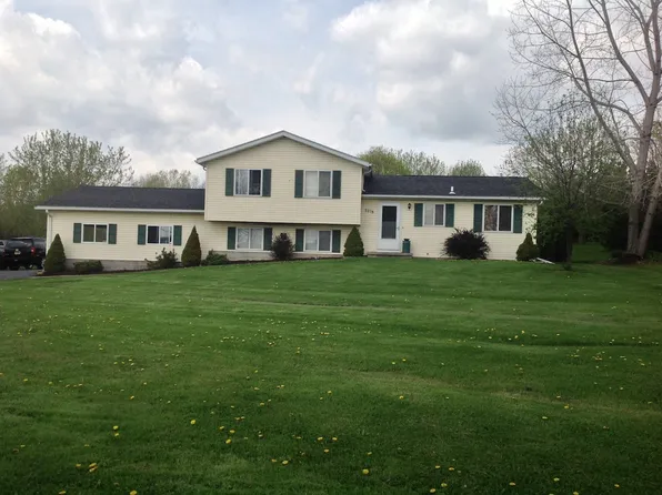 3276 Bronson Hill Rd, Livonia, NY 14487