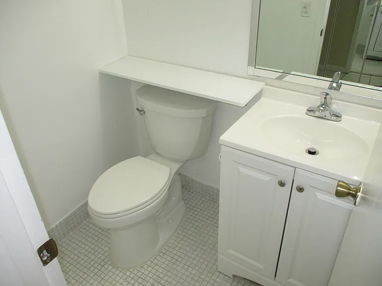 506 Mansfield Dr #M — Photo 13