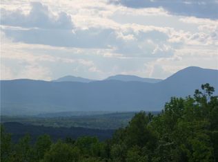 2 Hampshire Hill Rd, New Sharon, ME 04955