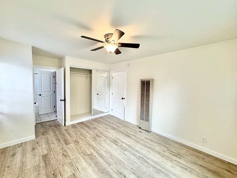 5059 W 20th St #7 — Photo 7
