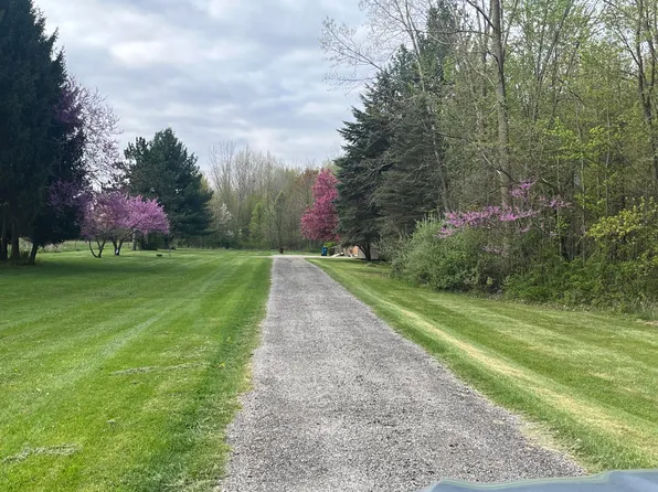 7532 E West Ave, Vicksburg, MI 49097