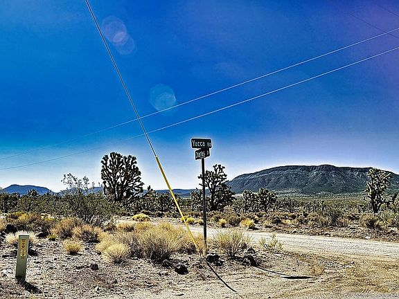 3rd image of 26616 N Yucca Rd