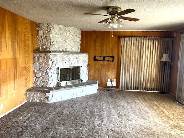 3 bed, 2.5 bath, 2500 sqft, $2,175 — Photo 2