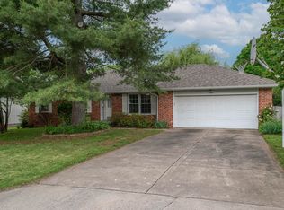 3729 S Franklin Ave, Springfield, MO 65807