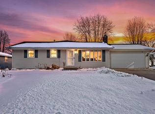 951 Swift St S, Shakopee, MN 55379