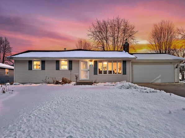 951 Swift St S, Shakopee, MN 55379