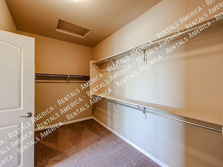3575 S Jasmine Dr — Photo 4
