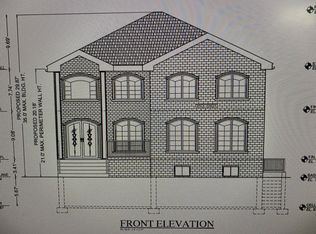 6735 165th St, Fresh Meadows, NY 11365