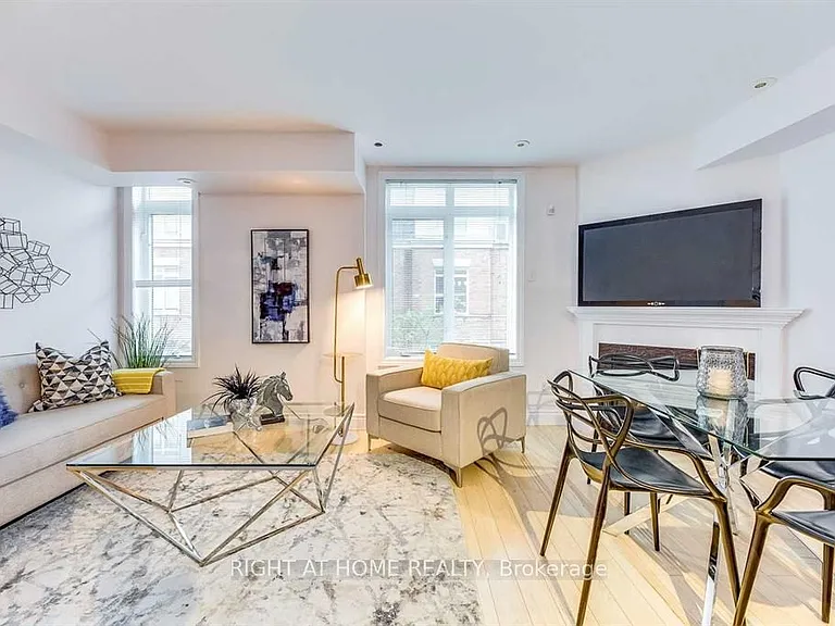 415 Jarvis St #327 — Photo 2