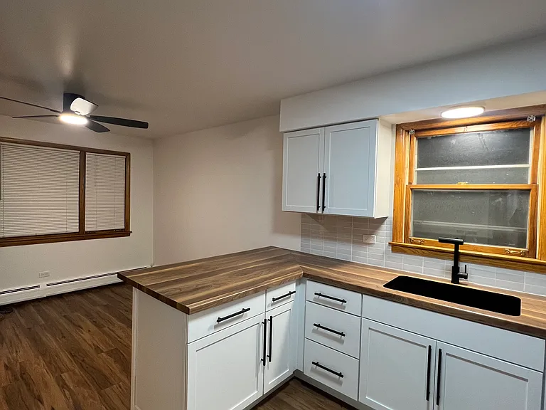 11158 S Kedzie Ave #1 — Photo 2