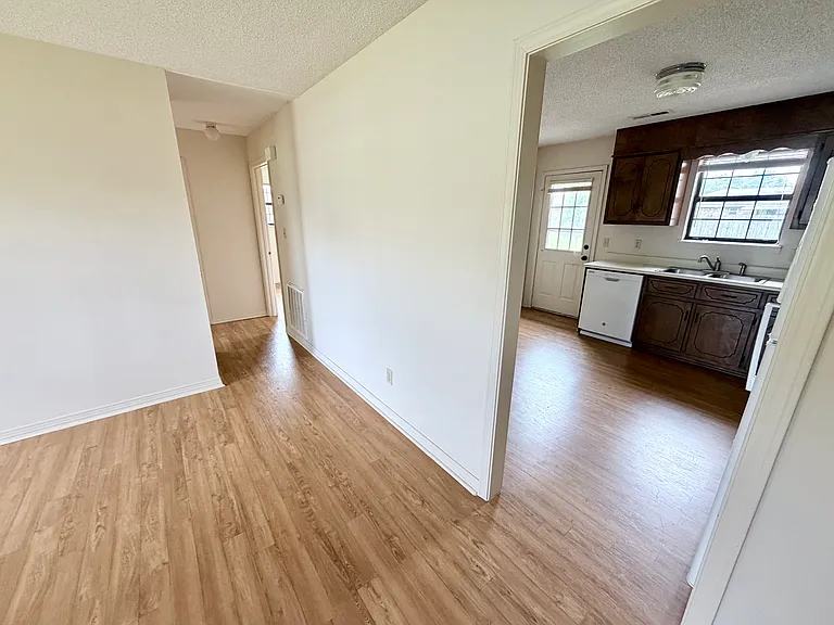 107 Blaine St #A — Photo 11