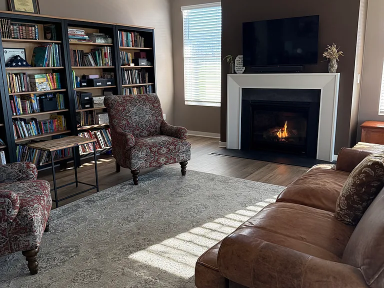 English Oak Dr — Photo 18