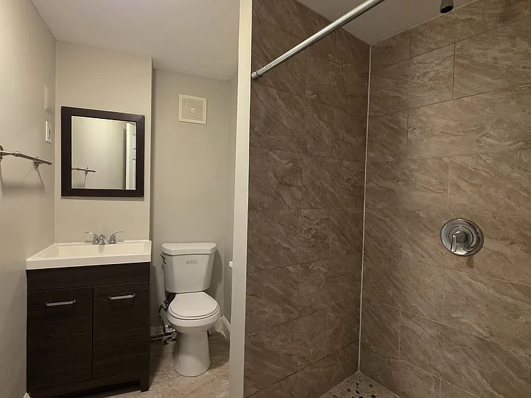 75 Whitney Ave #2A — Photo 8