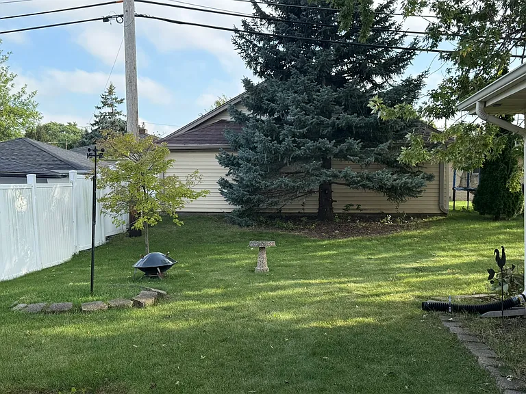 1411 W Grange Ave — Photo 11