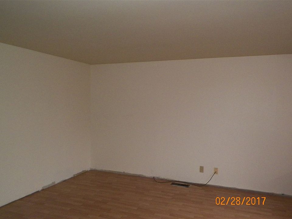 1st image of 512 Greenwood Dr