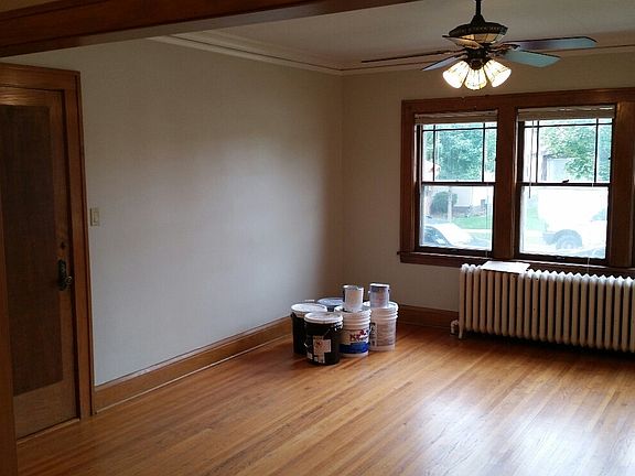 3rd image of 3715 Columbus Ave APT 1