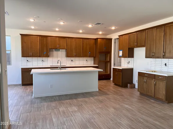 2713 N 216TH Avenue, Buckeye, AZ 85396