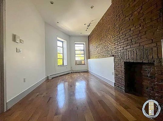 1st image of 382 Kosciusko St #3E