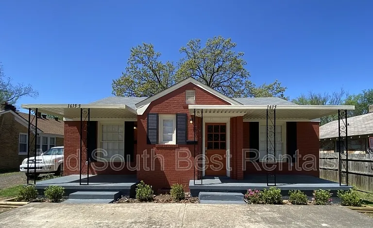 1615.5 N Gum St — Photo 1