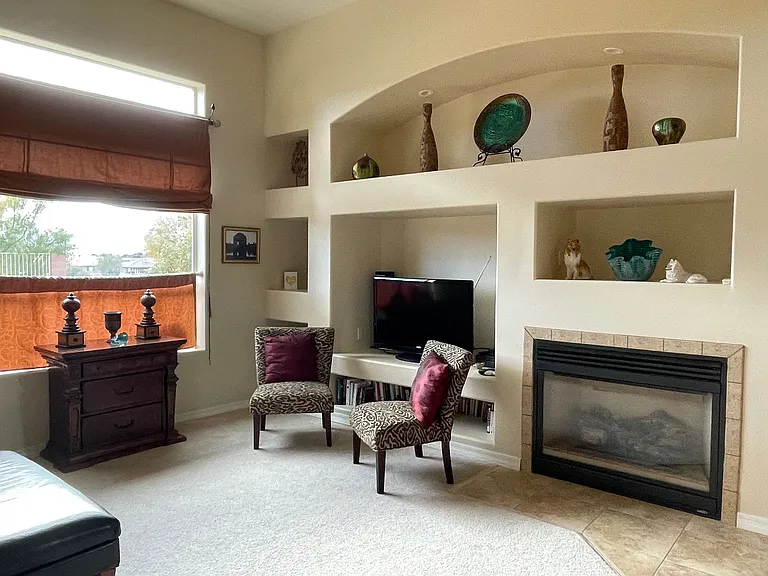 5715 E La Privada Dr — Photo 10