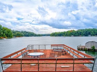 1098 Chestatee Point, Dawsonville, GA 30534