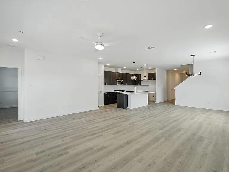 2238 Maple Ridge Dr — Photo 14