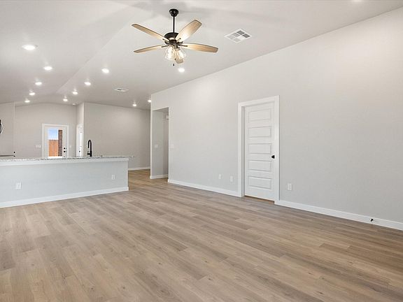 4th image of 2304 Abbeville Ave