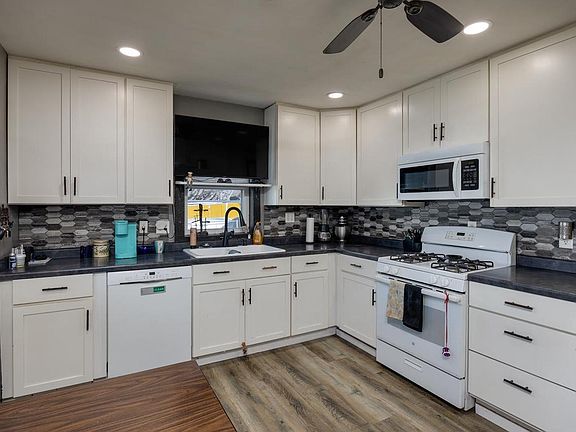 5th image of 1023 Black Bridge Road