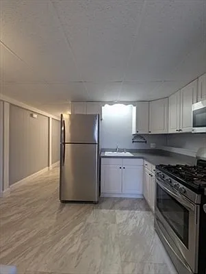 1 bed, 1.0 bath, 685 sqft, $2,000 — Photo 4