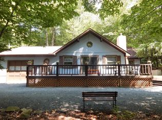 336 Appleseed Rd, Pocono Pines, PA 18350