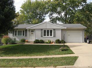 607 Joliet Rd, Marquette Heights, IL 61554