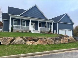 3 Coletta Ct, Cranston, RI 02921