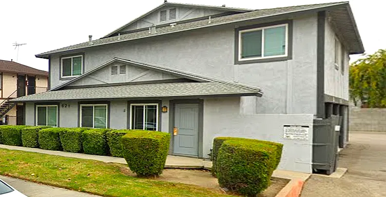2 bed, 800 sqft, $2,550 — Photo 4