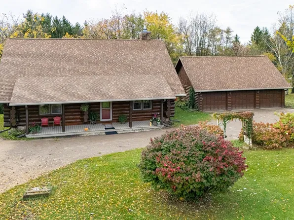 5005 Breezewood Ln, Winneconne, WI 54986