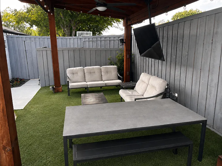 16923 Park Hill Dr — Photo 7