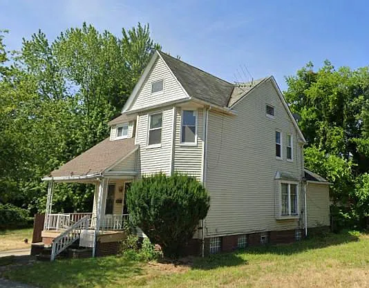 3 bed, 1729 sqft, $1,300 — Photo 1