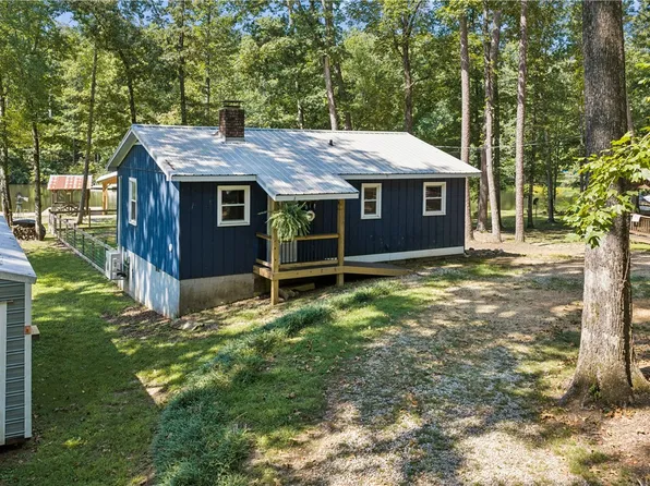 307 Bonner Rd, Mountain Rest, SC 29664