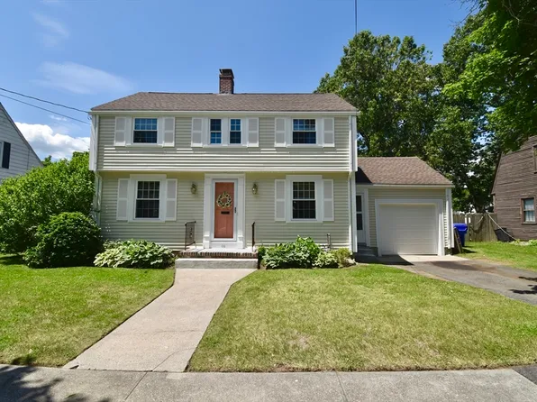 66 Oregon St, Springfield, MA 01118