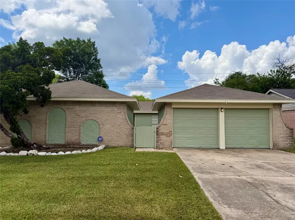 13330 Cologne Dr, Houston, TX 77065
