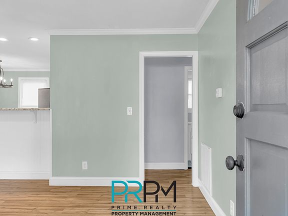3rd image of 5 Eastview Dr