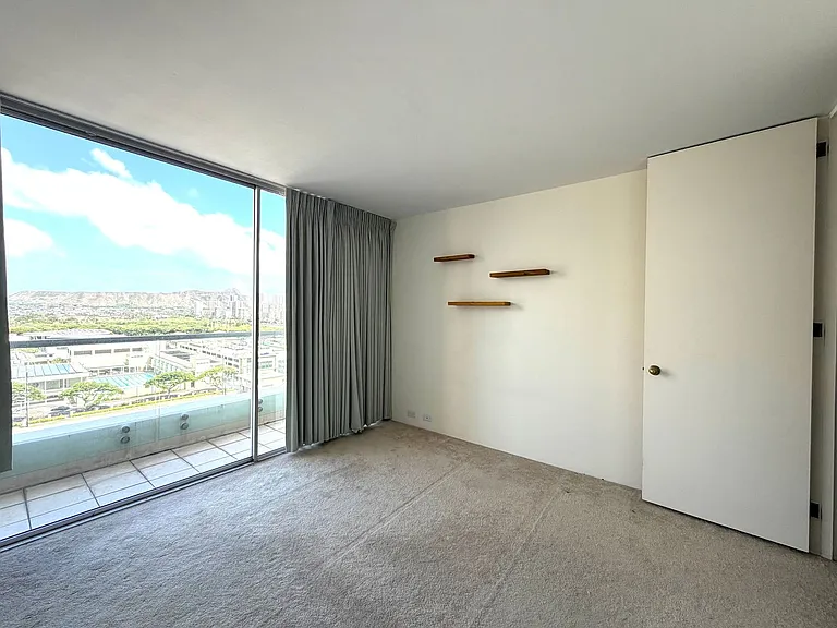 555 University Ave #1406 — Photo 6