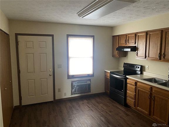 4th image of 1565 Windridge Pl