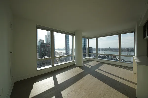 Rented by Extell Marketing Group LLC | media 20