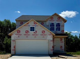 8185 Moonlight Creek Ln, Fowlerville, MI 48836