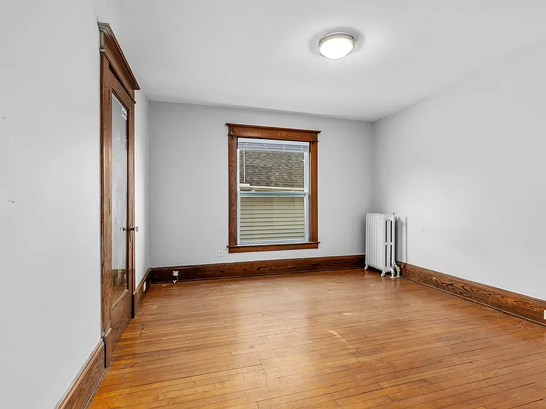 517 Livingston Ave NE #2 — Photo 8